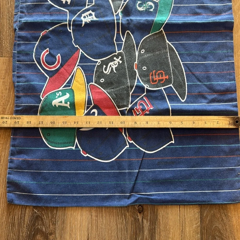 1 Vintage Baseball MLB‎ Pillow Case Team Hats Logos - Picture 5 of 5